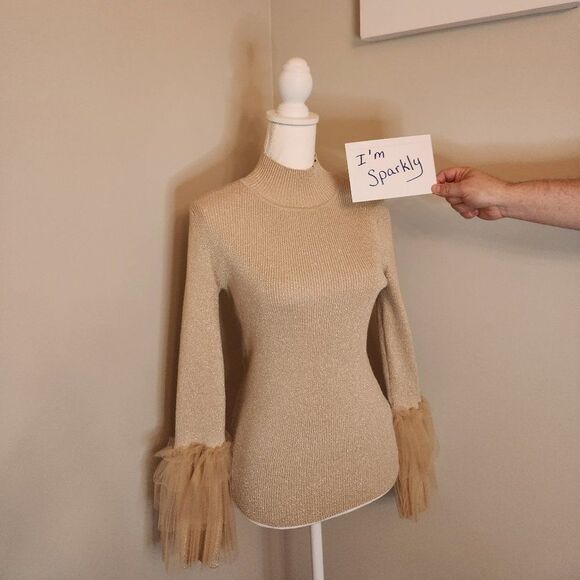 Vince Camuto Sweaters - Vince Camuto Gold Sparkle Sweater with fun sleeves